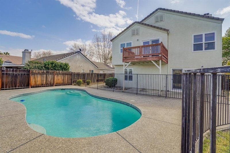 1561 Spring Court property image