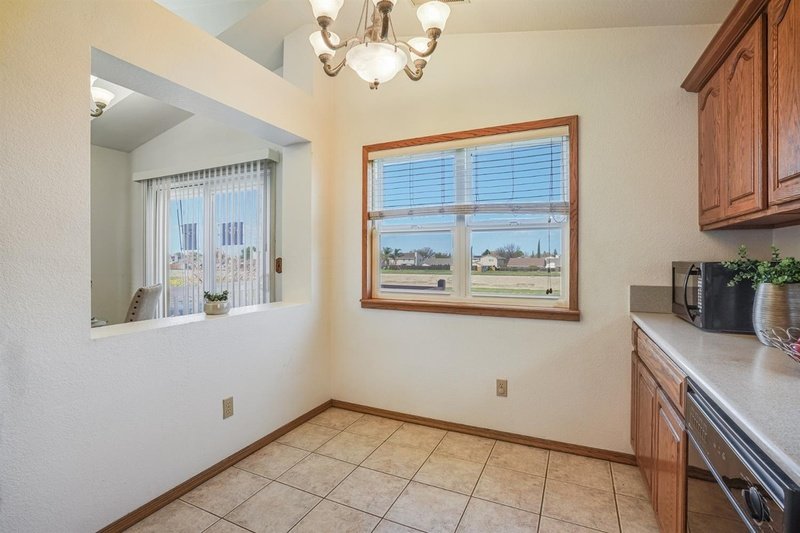 1561 Spring Court property image