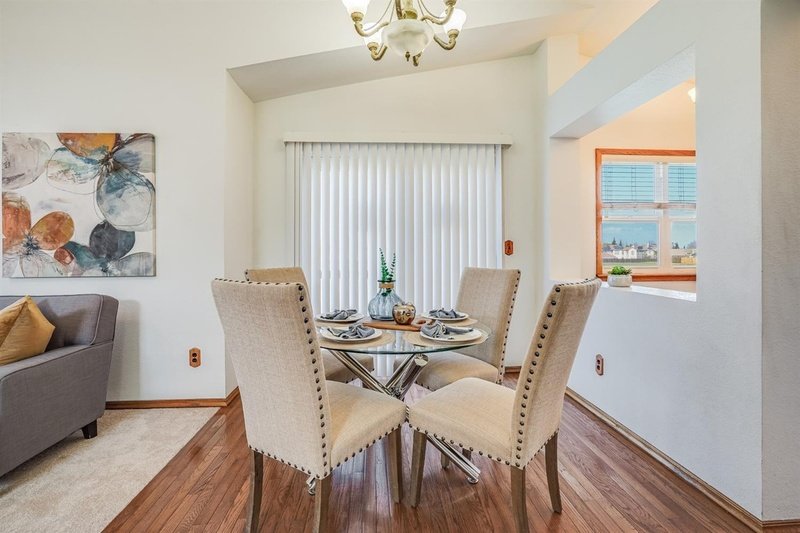 1561 Spring Court property image