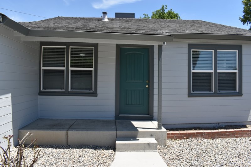1720 Bessie Avenue property image