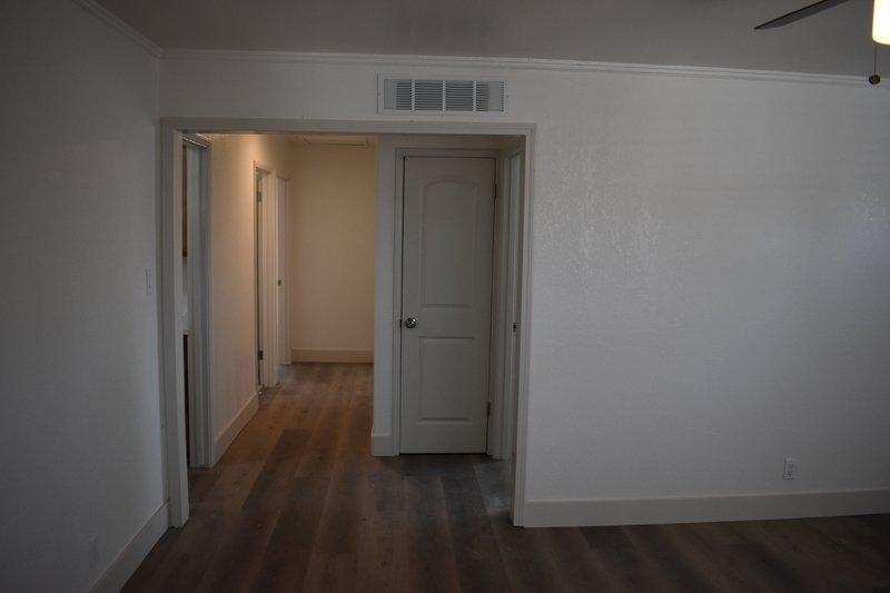 1720 Bessie Avenue property image