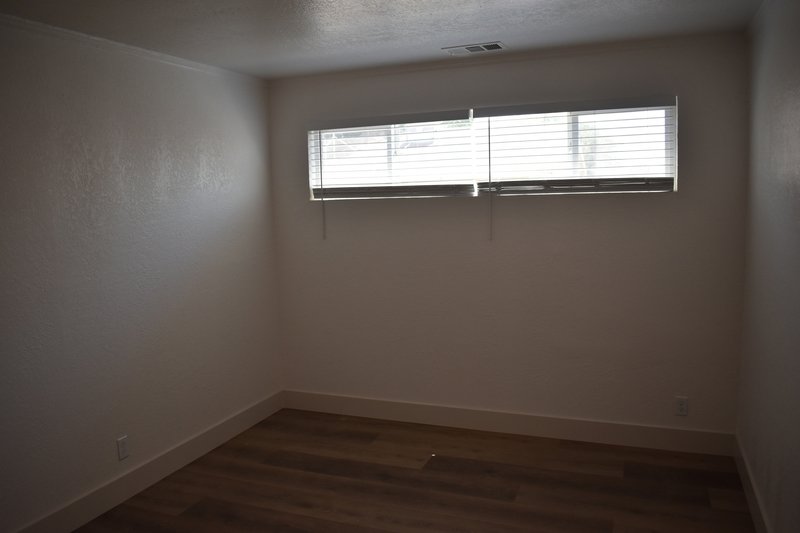 1720 Bessie Avenue property image
