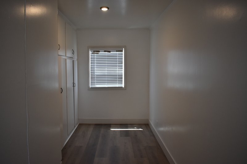 1720 Bessie Avenue property image