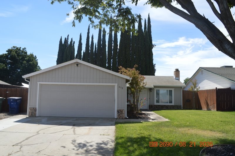 632 Walnut Avenue - 1 property image