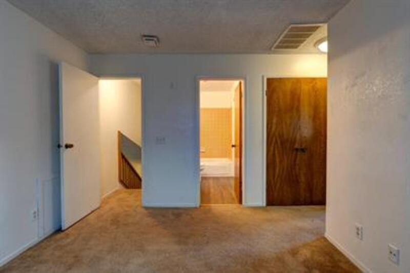 2768 Saratoga Avenue property image