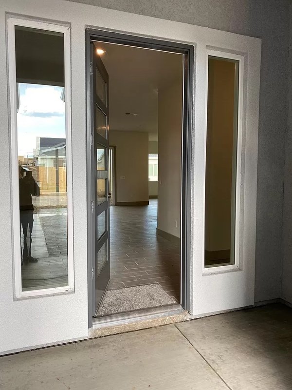 2467 Valverde Drive property image