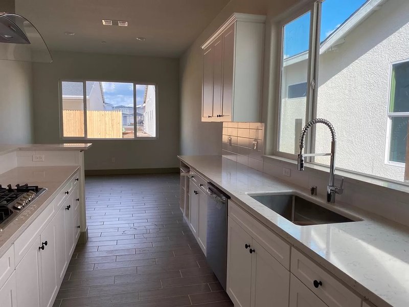 2467 Valverde Drive property image