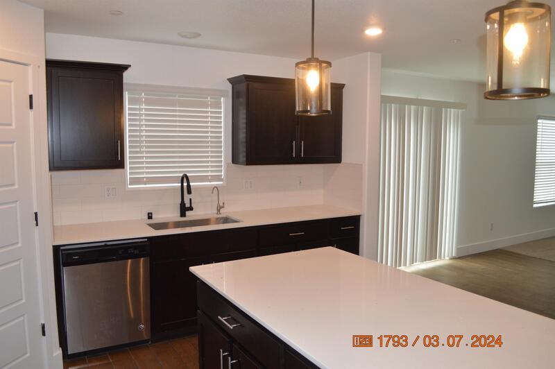 1663 Thistle Lane property image