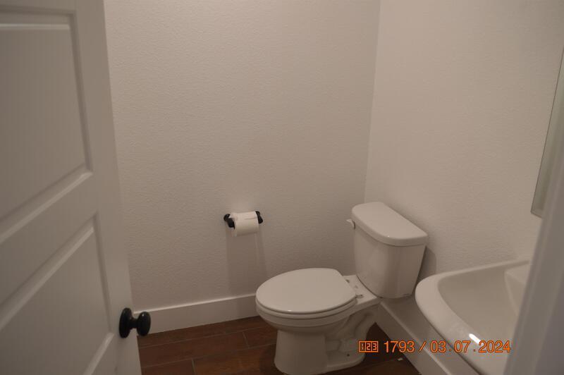 1663 Thistle Lane property image