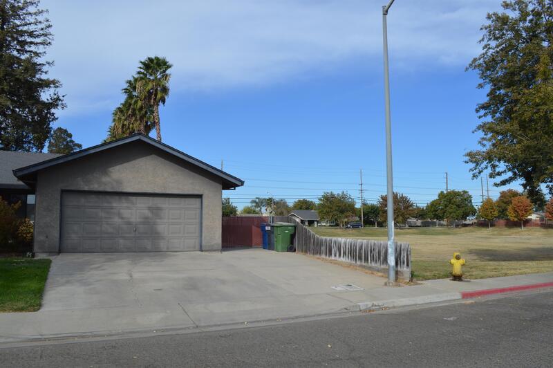 3035 Duquesne Way - 1 property image