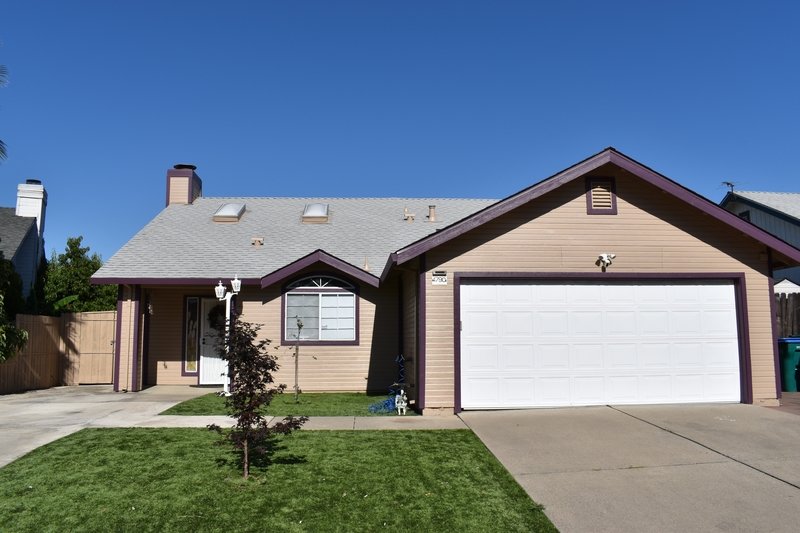 4790 Winona Way property image