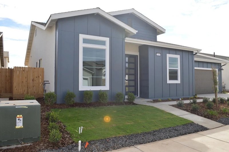 2430 Bastidas Drive property image