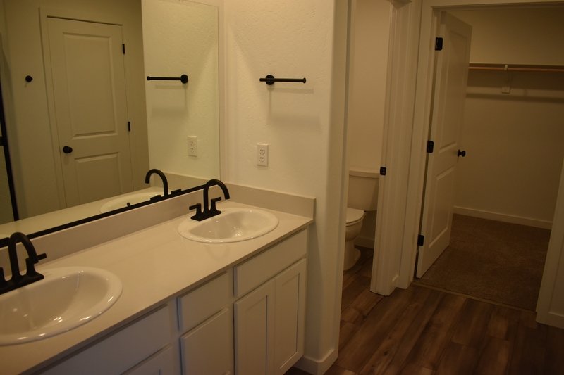 4123 Scarlet Court property image