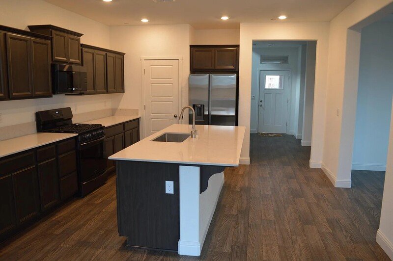 2454 Fidalgo Way property image