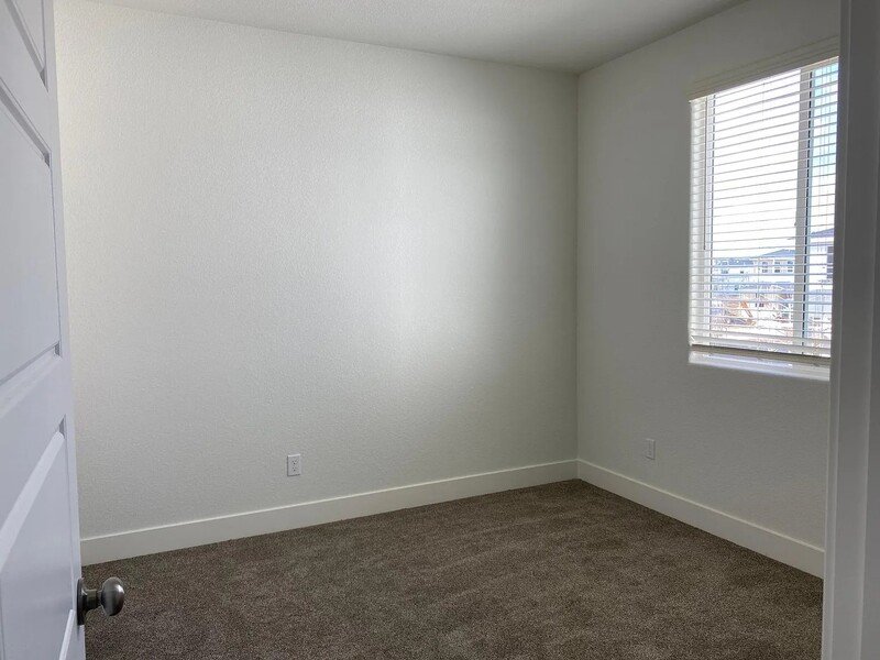 2454 Fidalgo Way property image