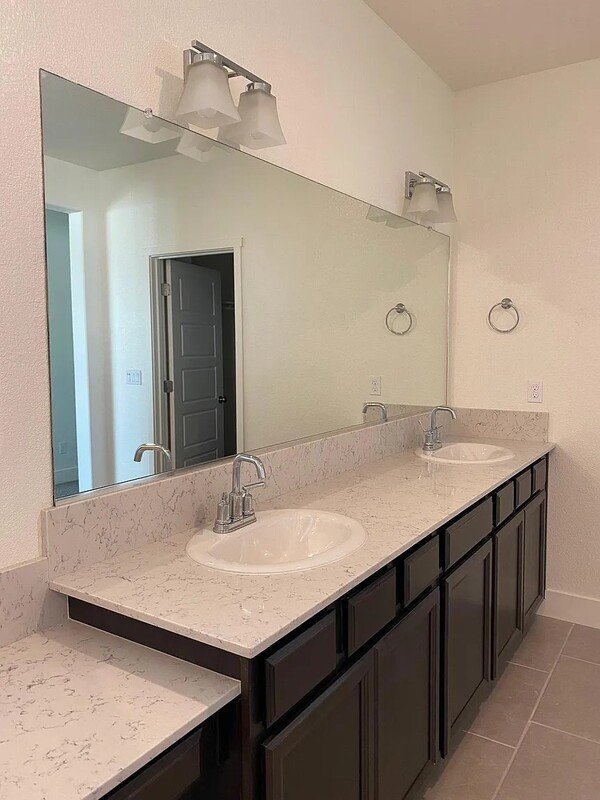 2454 Fidalgo Way property image