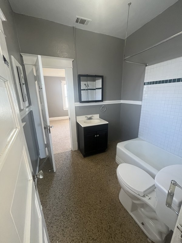 412 L Street property image