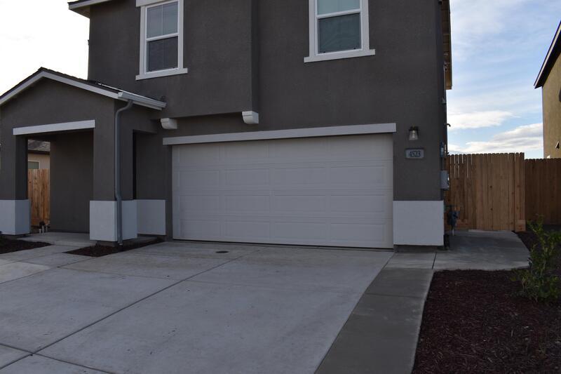 4523 Iris Court property image