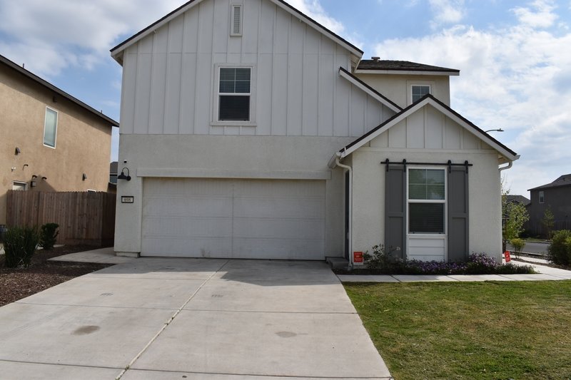 698 Jessie Drive property image